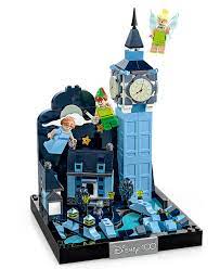 LEGO Disney 43232 - Peter Pan si Wendy in zbor deasupra Londrei (466 piese)