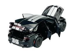 Dodge Charger negru cu dungi argintii - 1/32 Tayumo