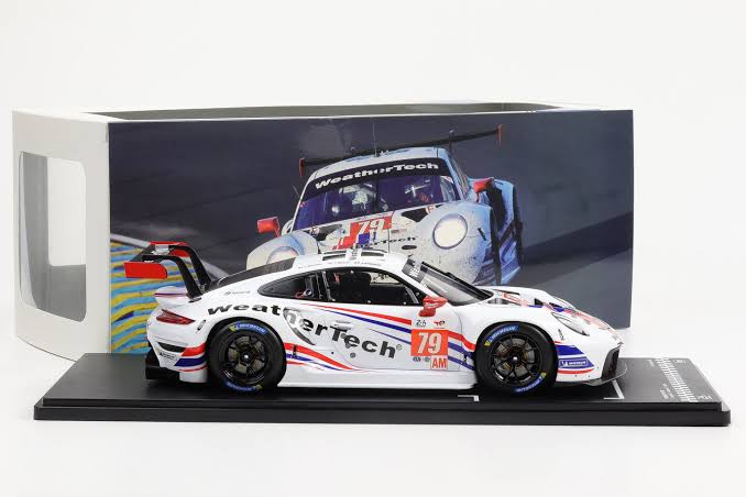 Porsche 911 RSR #79 24h Le Mans 2022 - 1/18 Ixo Models