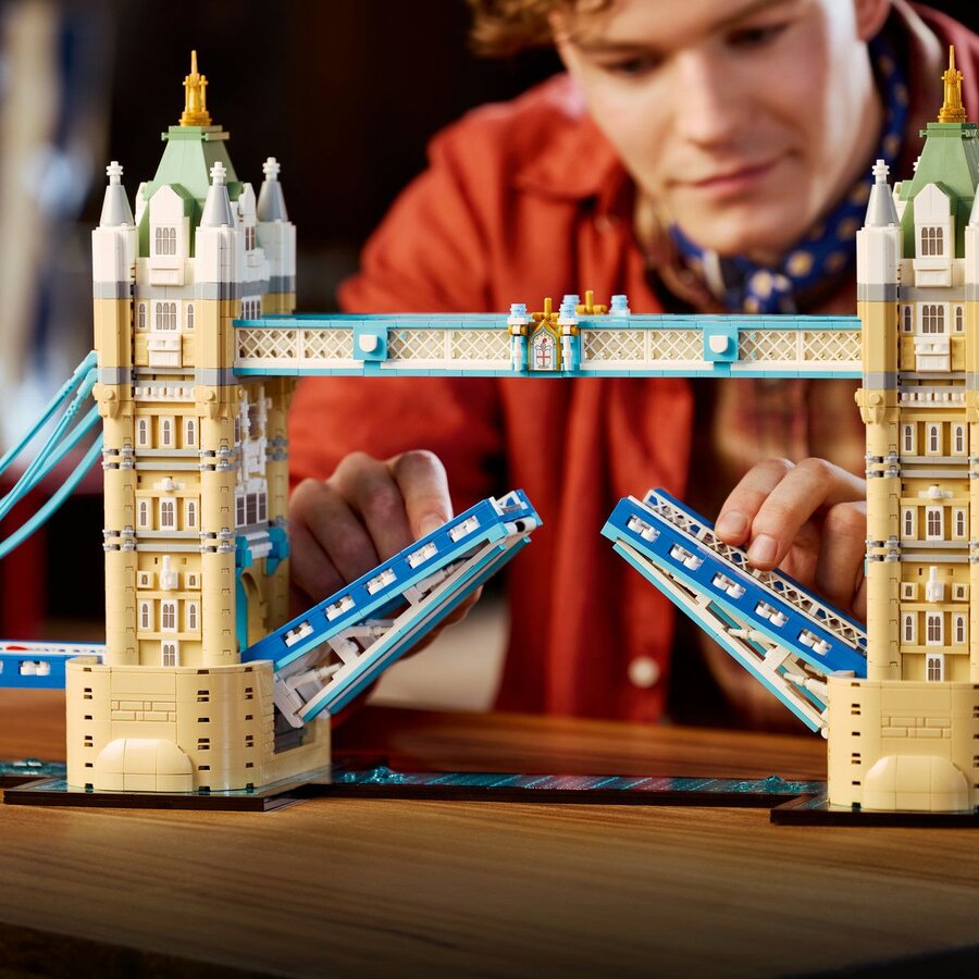 LEGO Architecture 21067 -  Podul Turnului (3745 piese)