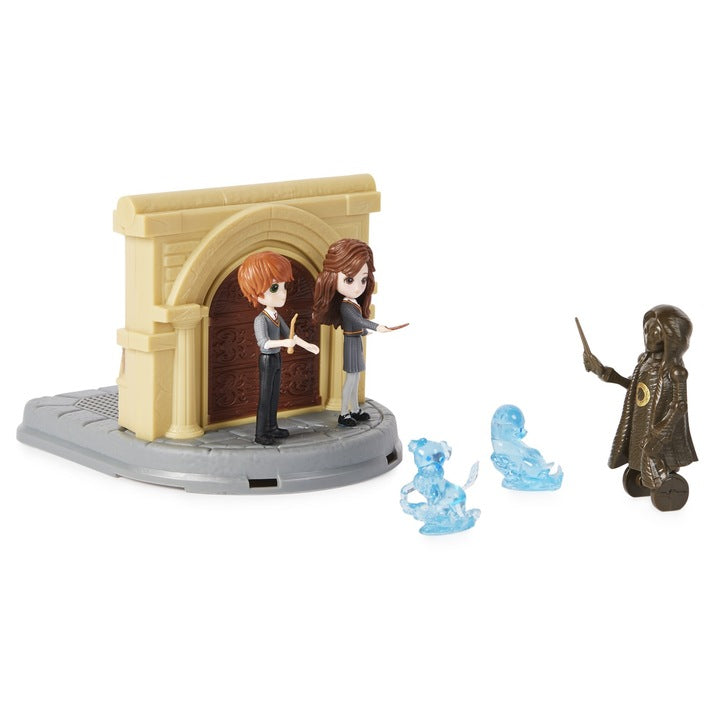 Set de joaca Harry Potter - Magical Minis, Ron Weasley si Hermione Granger in Camera Necesitatii
