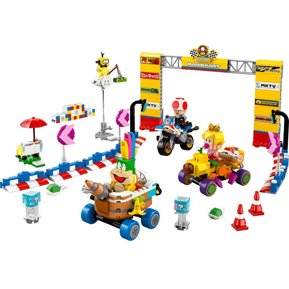 LEGO Super Mario 72036 - Mario Kart – Set Baby Peach si Grand Prix (823 piese)