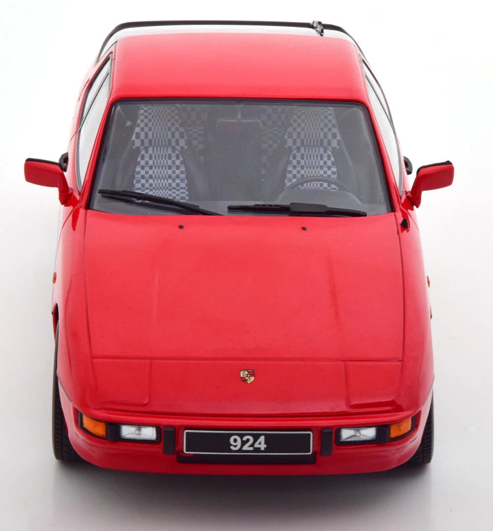 Porsche 924 rosu 1985 - 1/18 KK-Scale