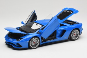 Lamborghini Aventador S albastru - 1/18 Autoart
