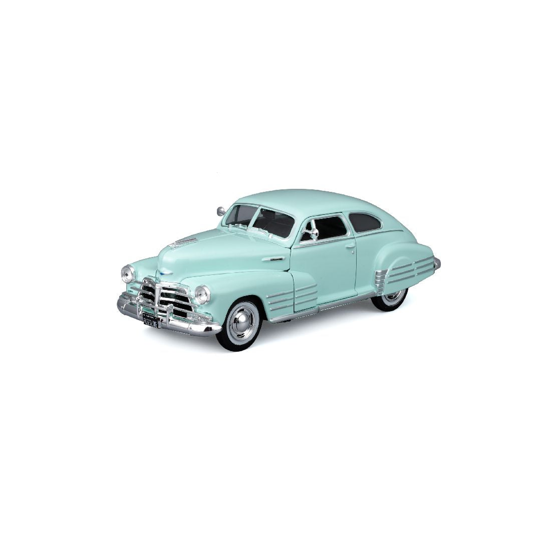 Chevrolet Fleetline Aerosedan 1948 light green - 1/25 Maisto