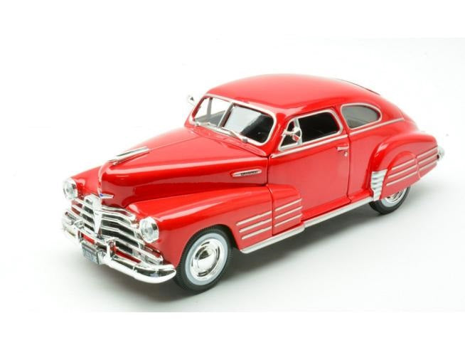 Chevrolet Fleetline Aerosedan 1948 rosu - 1/25 Maisto