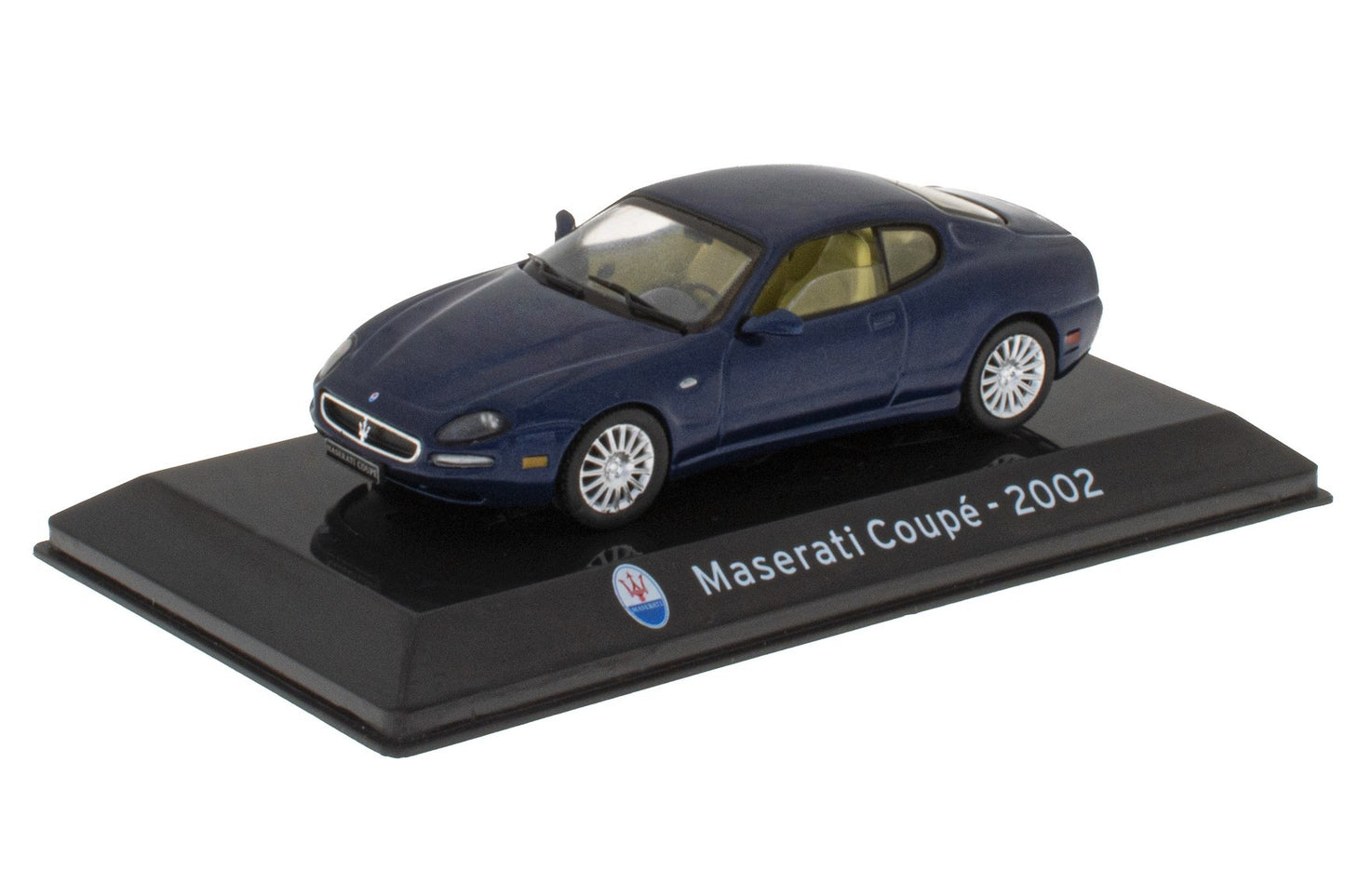 Maserati Coupe 2002 cu vitrina plexiglass - 1/43 Altaya