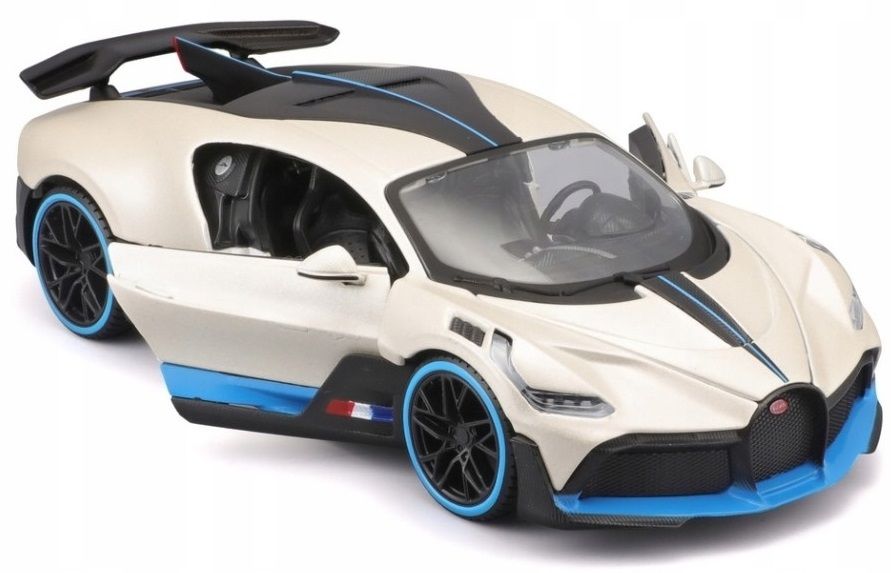 Bugatti Divo alb - 1/24 Maisto