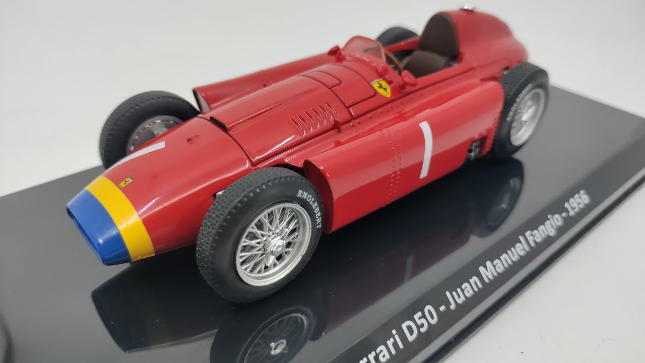 Formula 1 Ferrari D50 Juan Manuel Fangio 1956 #1 cu vitrina - 1/24 Altaya