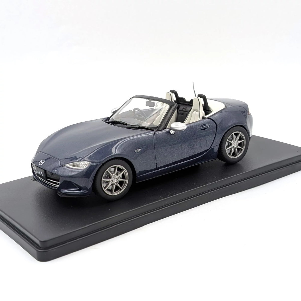 Mazda MX-5 2019 - 1/24 Whitebox