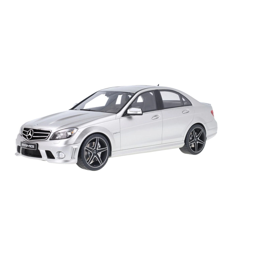 Mercedes C63 AMG sedan MKI gri - 1/18 GT Spirit