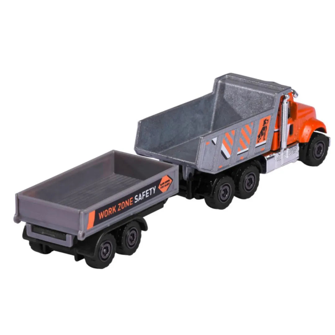 Camion Mack Granite cu remorca - 1/64 Majorette