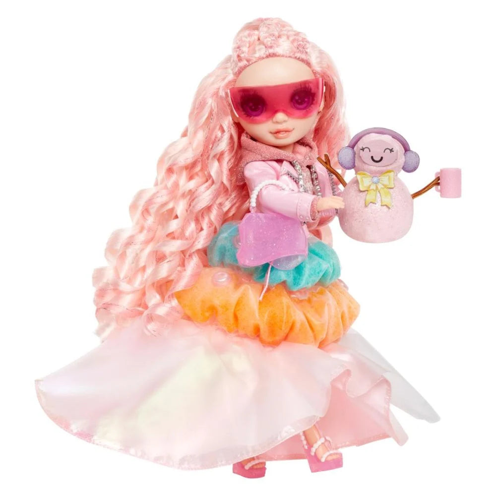 Papusa RAINBOW High Winter Wonderland - Bella Parker 28cm