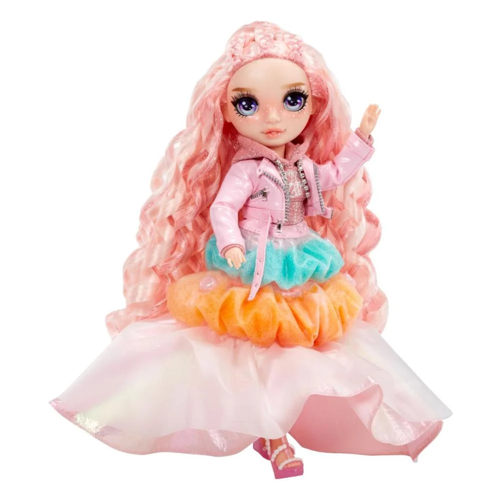Papusa RAINBOW High Winter Wonderland - Bella Parker 28cm