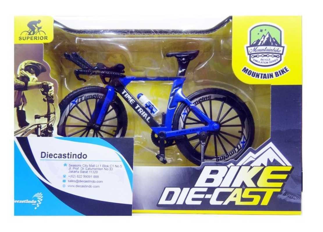 Bicicleta Mountain Bike Time Trial albastra/negru - 1/10 Altaya