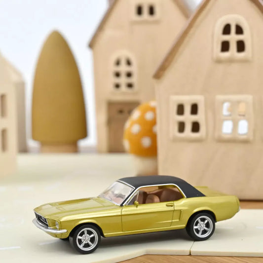 Ford Mustang GT Coupe 1968 lime gold metallic - 1/43 Norev
