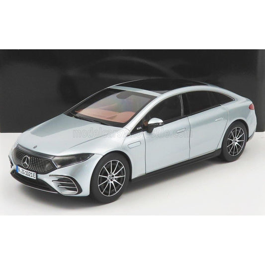 Mercedes-Benz EQS argintiu cu lumini - 1/18 NZG