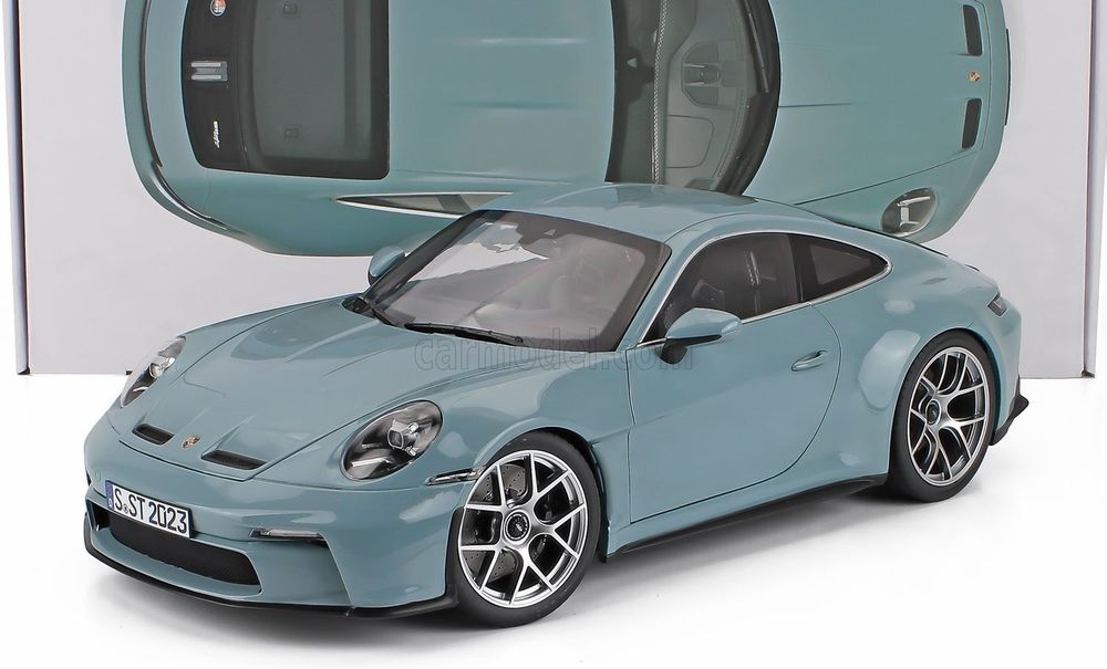 Porsche 911 (992) S/T 2023 Meissen blue - 1/12 Norev