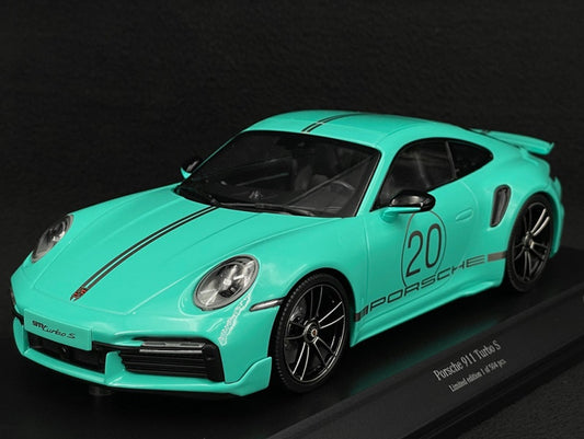 PORSCHE 911 Turbo S Mint Green Metallic