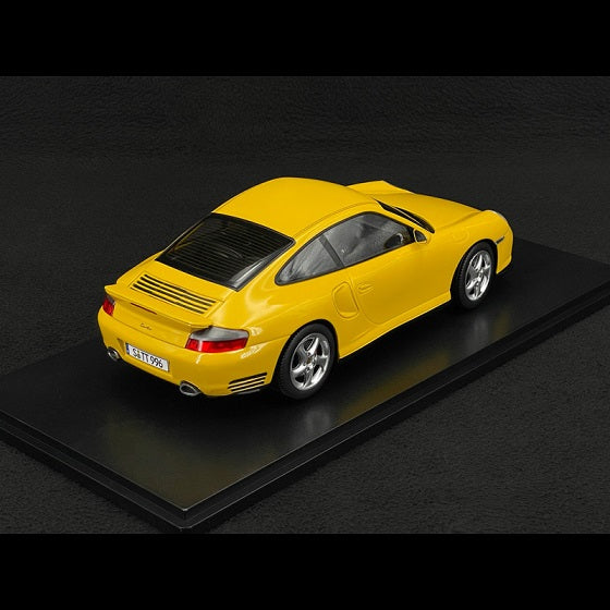 Porsche 911 (996) Turbo 2000 galben - 1/18 KK-Scale