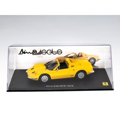 Macheta Ferrari Dino 246 GTS 1972 cu vitrina plexiglass - 1/43 Altaya