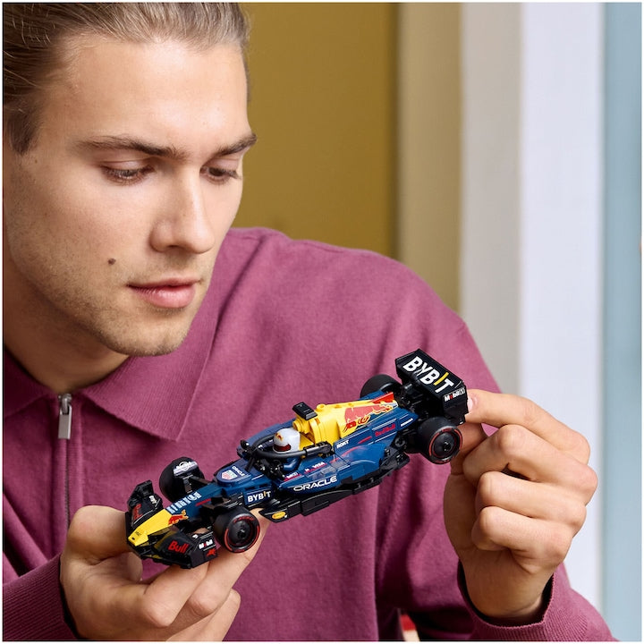 LEGO Speed Champions 77243 - Masina de curse F1 Oracle Red Bull Racing RB20 (251 piese)