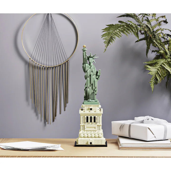 LEGO Architecture 21042 - Statuia Libertatii (1685 piese)