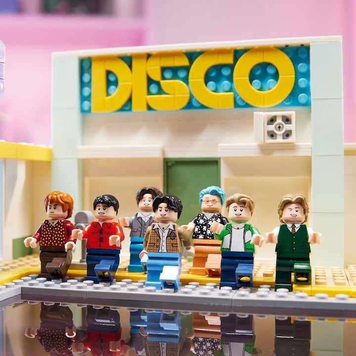 LEGO Ideas 21339 - DISCO - BTS Dynamite (749 piese)