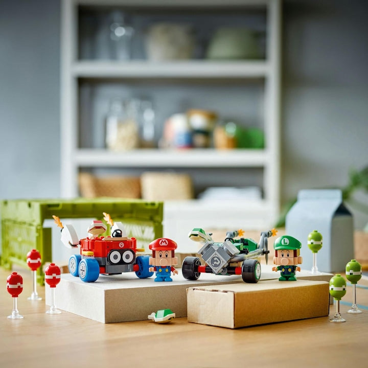 LEGO Super Mario 72034 - Mario Kart – Baby Mario si Baby Luigi (321 piese)