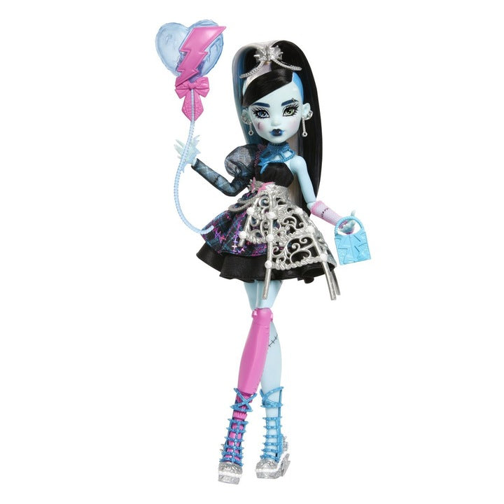 Papusa Monster High - Frankie Stein Scary Sweet Birthday