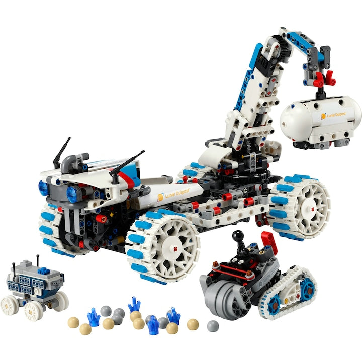 LEGO Technic 42211 - Vehicul spatial Rover Lunar Outpost (1082 piese)