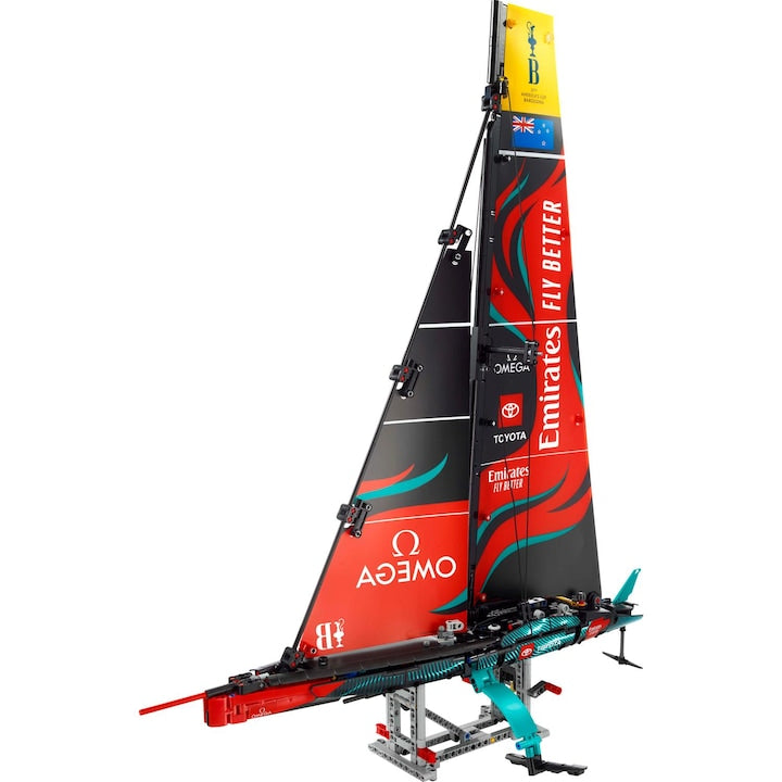 LEGO Technic 42174 - Iahtul Emirates Team New Zealand AC75 (962 piese)