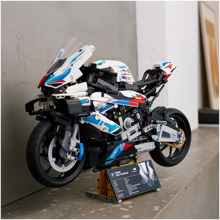 LEGO Technic 42130 - BMW M 1000 RR (1920 piese)