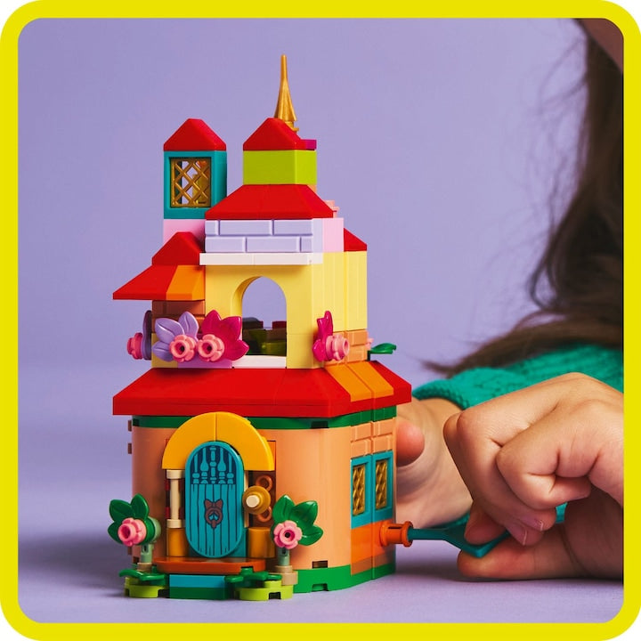 LEGO Disney 43261 - Minicasa din Encanto (186 piese)