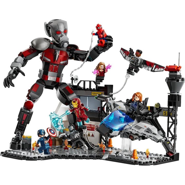 LEGO Marvel 76314 - Batalia plina de actiune din Capitanul America: Razboi civil (736 piese)