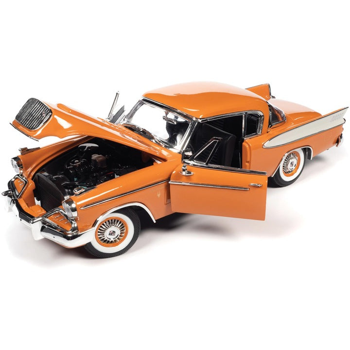 Studebaker Golden Hawk 1957 - 1/18 AutoWorld