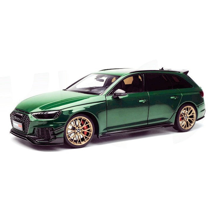 Audi RS4 Darwin Baujahr 2020 verde - 1/18 KiloWorks