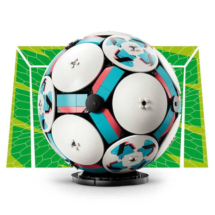 LEGO Editions 43019 - Minge de fotbal (1498 piese)