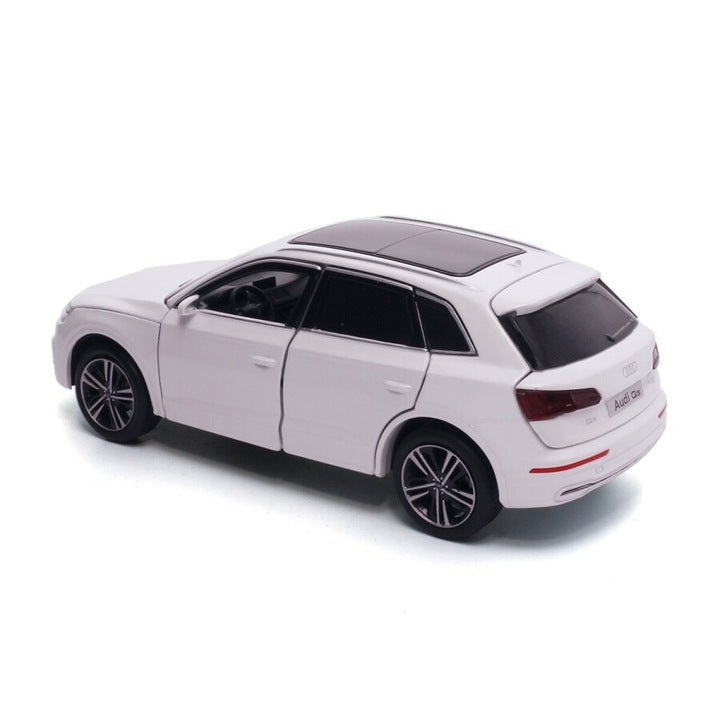 Audi Q5 alb - 1/32 Tayumo