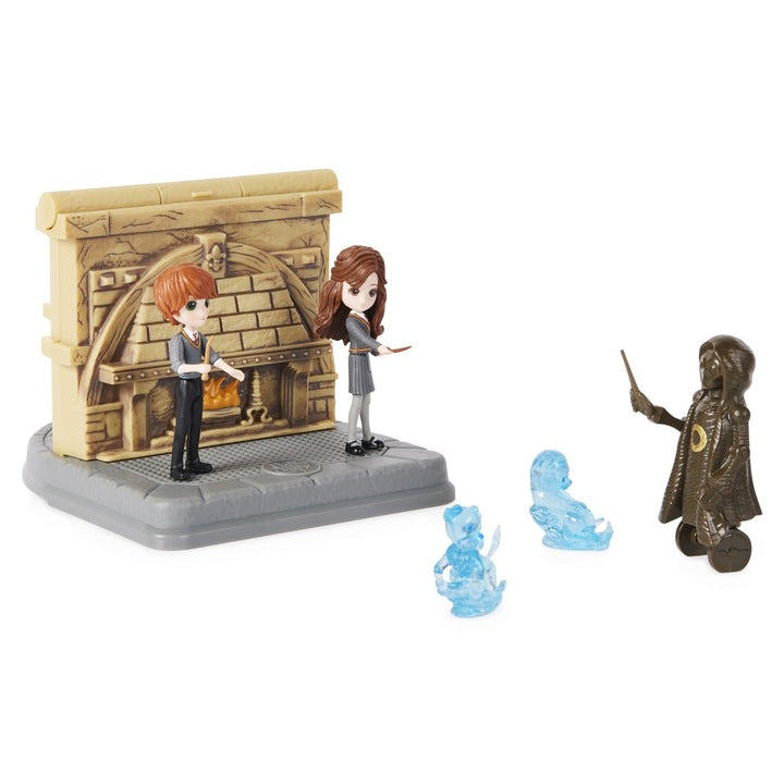 Set de joaca Harry Potter - Magical Minis, Ron Weasley si Hermione Granger in Camera Necesitatii