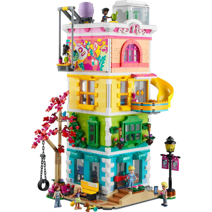 LEGO Friends 41748 - Centrul comunitar din orasul Heartlake (1513 piese)