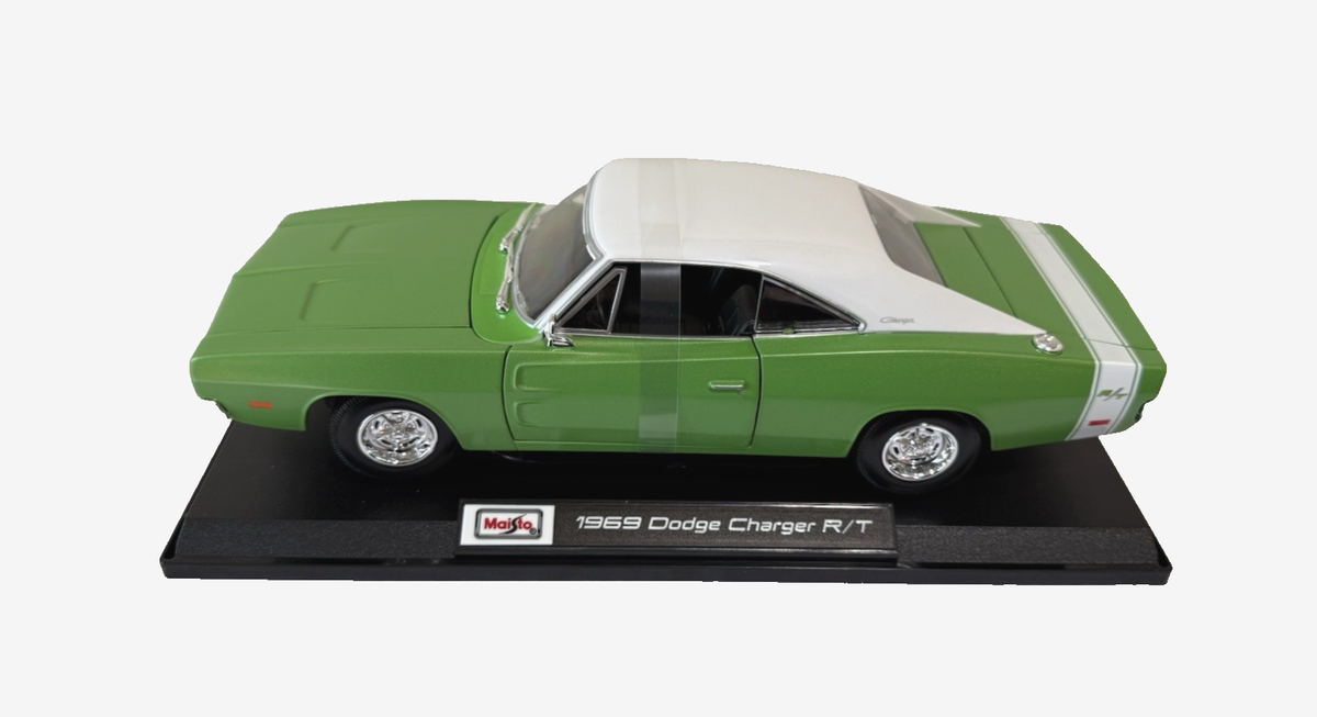 Dodge Charger R/T 1969 verde/alb - 1/18 Maisto