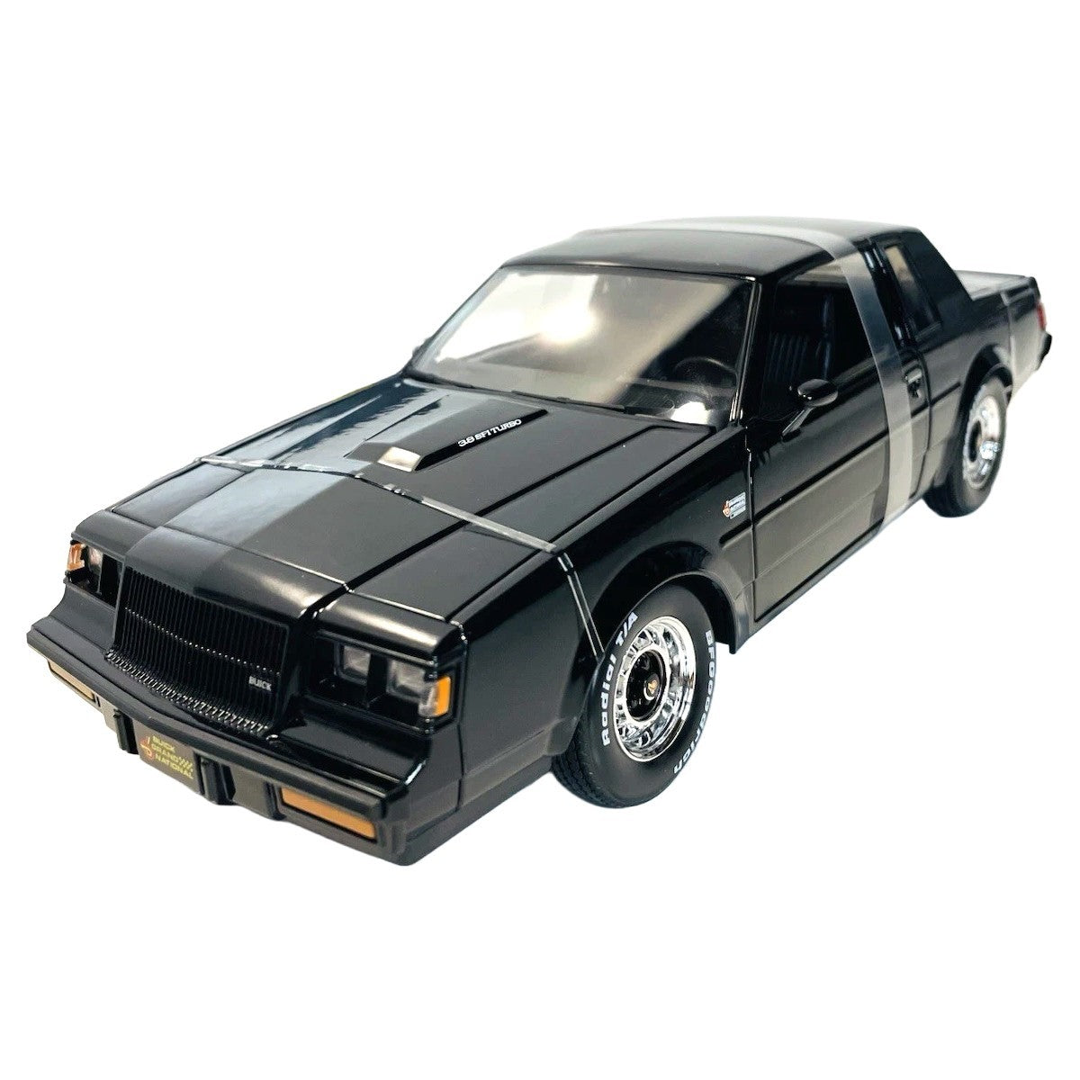 Buick Grand National 1987 negru - 1/18 Maisto