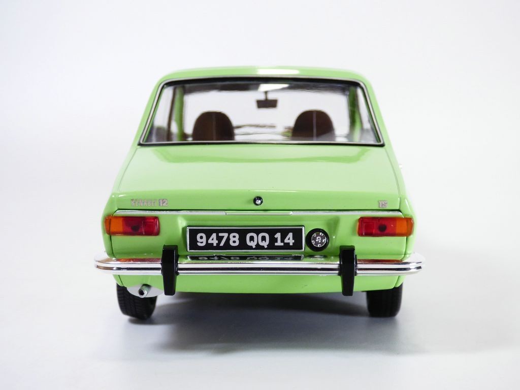 Renault 12 TS 1973 light green - 1/18 Norev
