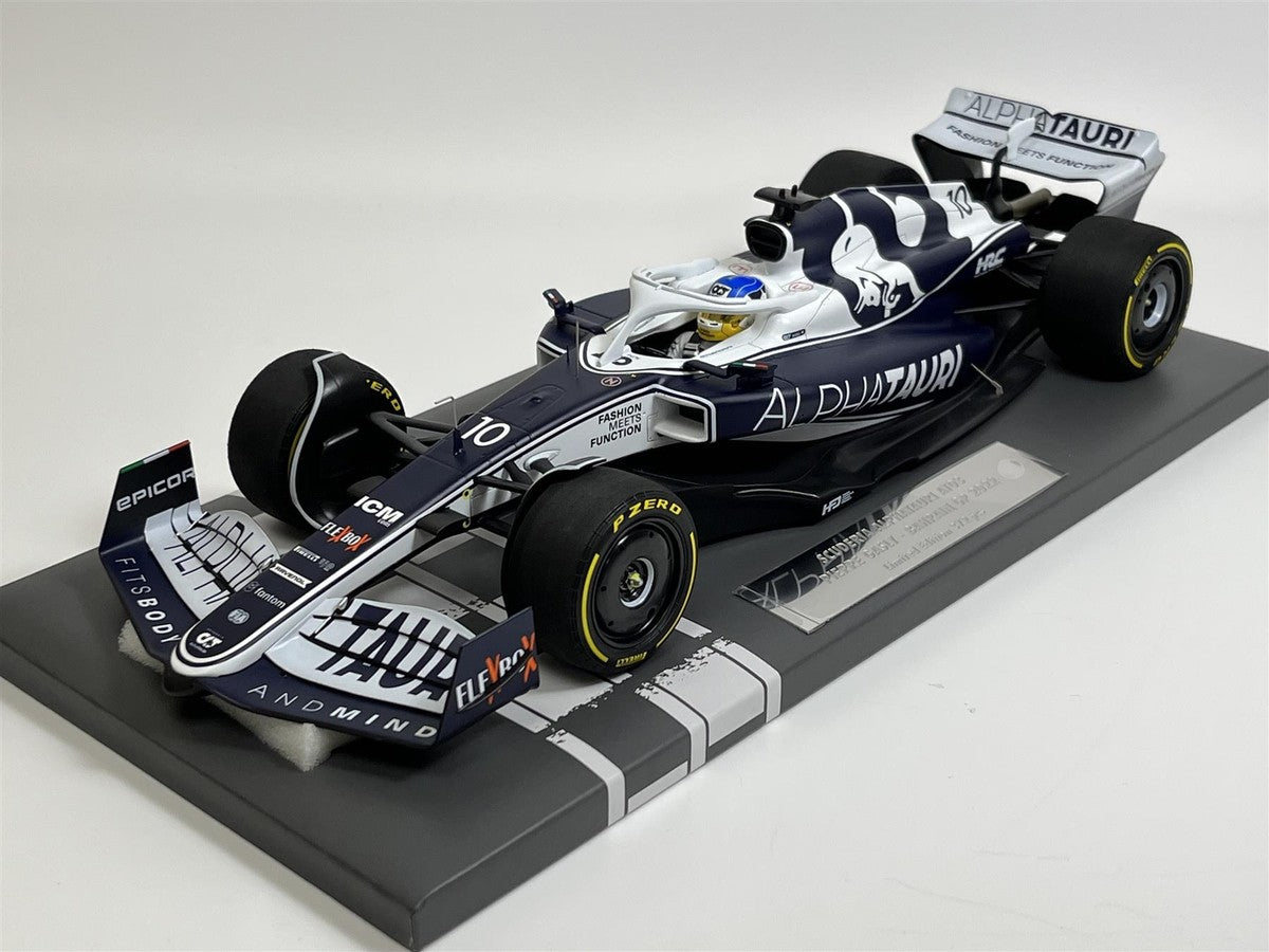 Formula 1 Scuderia Alpha-Tauri AT03 Pierre Gasly Bahrain GP 2022 - 1/18 Minichamps