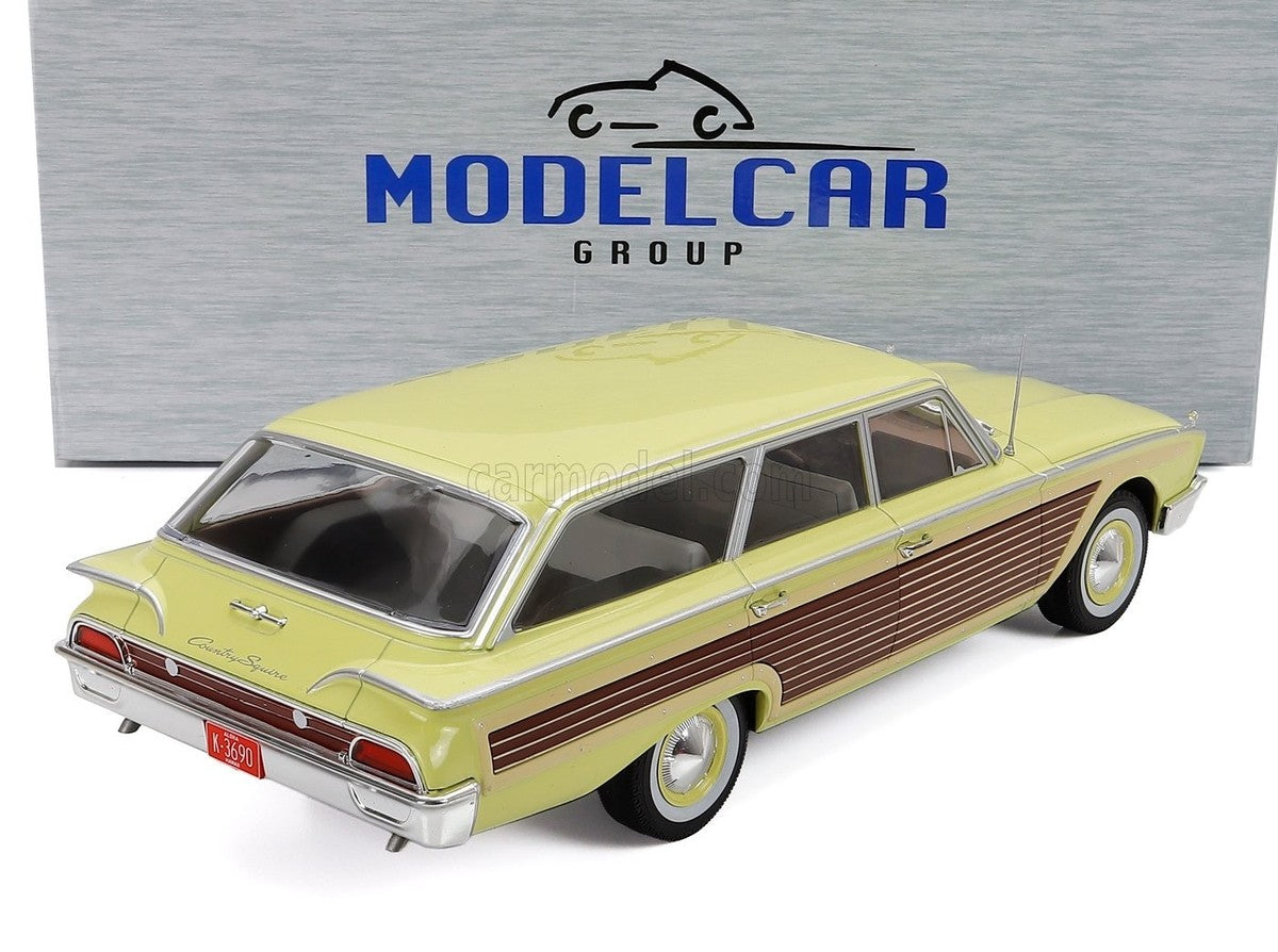 Ford Country Squire light yellow - 1/18 Model Car Group