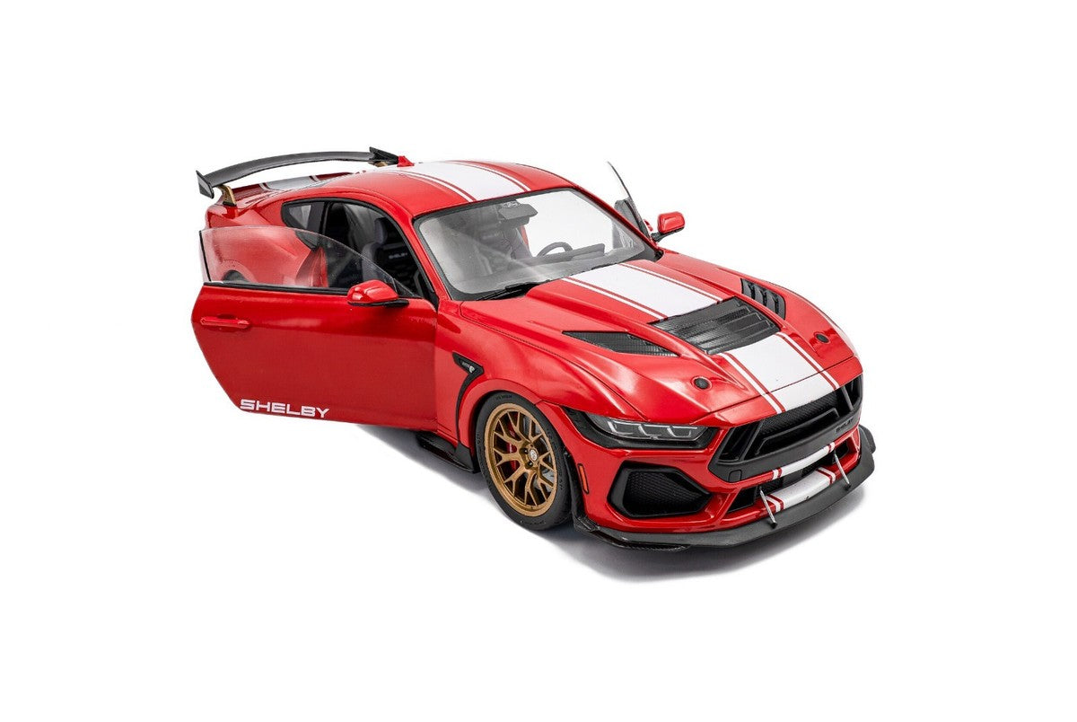 Ford Shelby Mustang super snake rosu 2024 - 1/18 Solido
