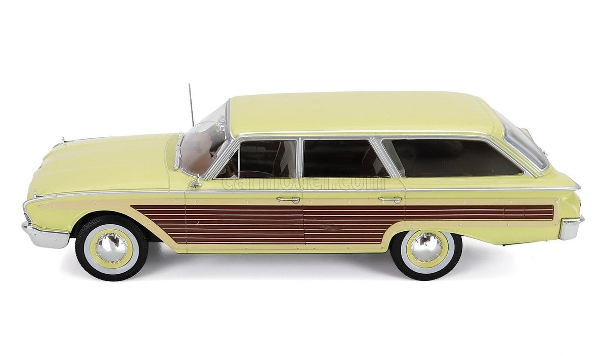Ford Country Squire light yellow - 1/18 Model Car Group