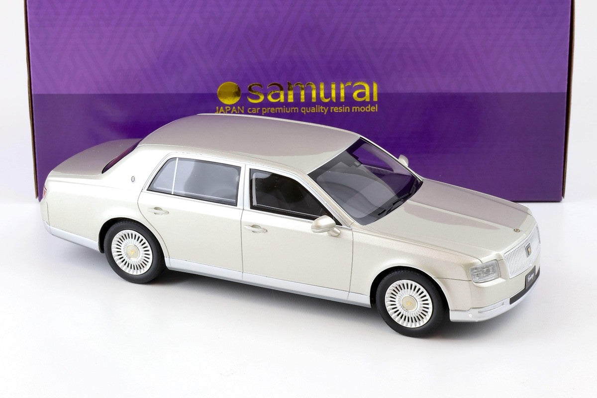 Toyota Century silver - 1/18 Kyosho