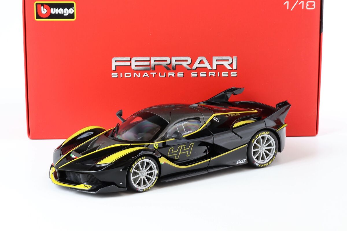 Ferrari FXX-K #44 - 1/18 Bburago Signature